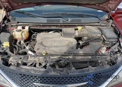 2017 Chrysler Pacifica Limited из США, поврежденный, VIN 2C4RC1GG7HR633331